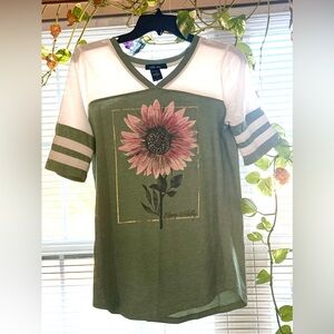 Sable Sky "Bloom Wildly" Sunflower Raglan Tee